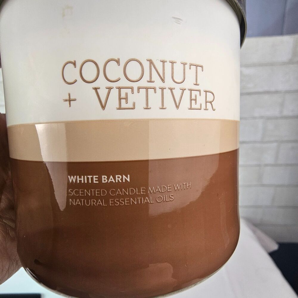 Bath & Body Works White Barn Coconut Vetiver 3 Wick Candle 14.5 oz NewB - Picture 2 of 6
